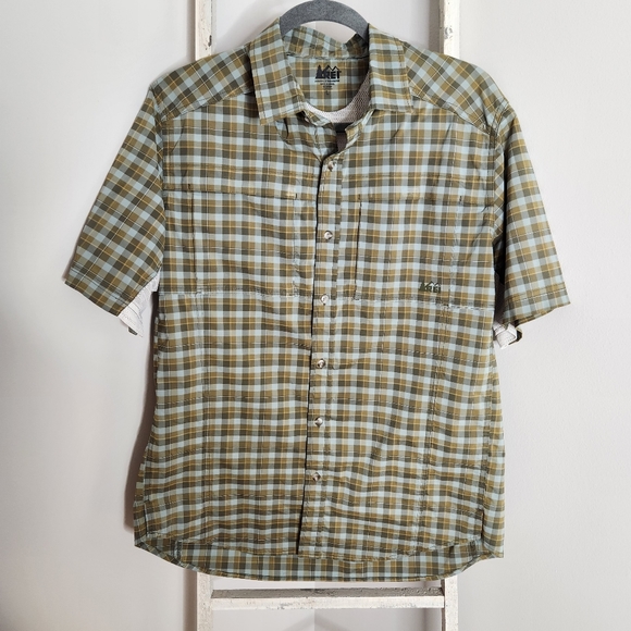 REI Other - REI top men's size large Sahara tech plaid button down short sleeve UPF 50+